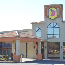 Super 8 by Wyndham Huntersville/Charlotte Area, hotel i Huntersville