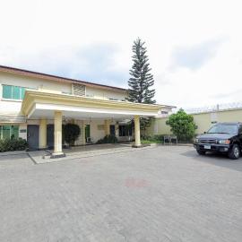 KSF Place now HOFTAN APARTMENT LTD Alaka, hotel en Lagos