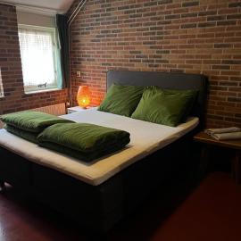 Familiehuis voor 13 personen, hotel din Diever