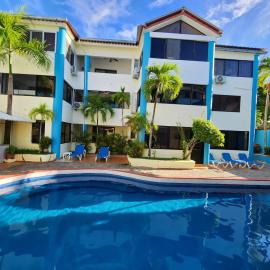 Full size 2 bedrooom 2 bath condo split, Hotel in Sosúa
