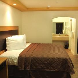 Maverick Inn, hotel Eagle Passban