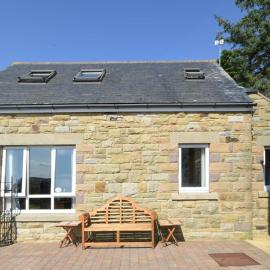 Mossyford Cottage، فندق في ألنويك