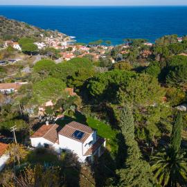 Villa Caterina Quiete e Mare - Goelba, hotel din SantʼAndrea