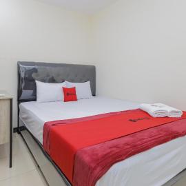 RedDoorz near RS Sari Asih Ciledug