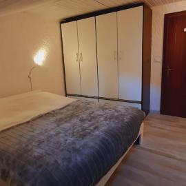 Ampia Mansarda a Dimaro in Val di Sole, hotel a Monclassico