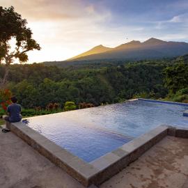 Pondok Guru Bakti Cottage, hotel a Senaru