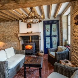 Kimaro Farmhouse Holiday Cottage, hotell i Colméry