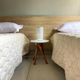 Dois quartos com varanda - super espaçoso, hotel in Barra do Piraí