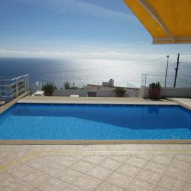 Villa Hansen in Funchal suburb - Cristo Rei, hotel v destinaci Caniço