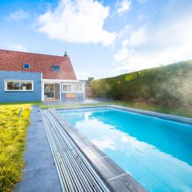 Grande maison avec piscine et jacuzzi à la campagne, hotel in Desvres