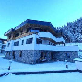 Chasa Patria Apartments
