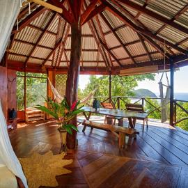 Manicou River Resort، فندق في بورتسموث