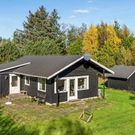 Amazing Home In Strandby With Wifi
