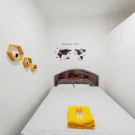 Bangil में, होटल Homestay Bahari near Wisata Bahari Tlocor Sidoarjo Mitra RedDoorz