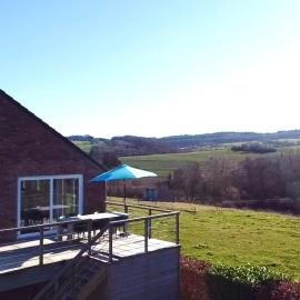 Huis met zonneterras, tuin en panoramisch uitzicht, viešbutis mieste Wellin
