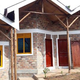 Aunties Resort - Orutindo Kids Tantenlodge, hotel in Muhanga