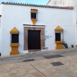 Casa Rural La Maestra, hotel sa Atajate