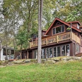 Lakefront Cabin Pvt Beach and Dock - Sunset Marina, ξενοδοχείο σε Arrowhead Lake