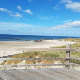 TINY STUDIO BATAVIA adults only Bed by the Sea, hotel in Westkapelle