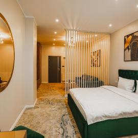 Hotel Andra, ξενοδοχείο σε Tecuci