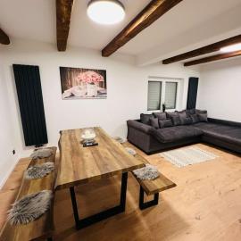 Traumhaus•7Beds•CoWorking•Wifi•3ParkingSpaces, hotel i Erwitte