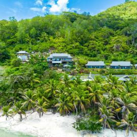 Paradise Chalets Yoga & Wellness, hotel in Takamaka