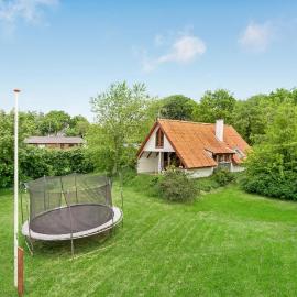 Nice Home In Løgstrup With Wifi