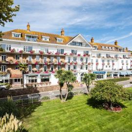 St Brelade's Bay Hotel، فندق في سات بريلاد
