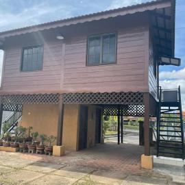 Alor Lanchang Roomstay, hotel en Arau