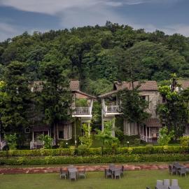Wood castle Spa & Resort, hotel a Rāmnagar