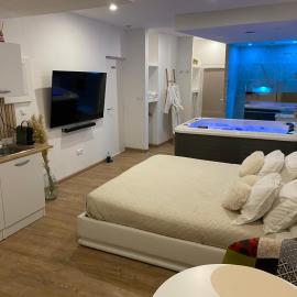 Superbe suite avec jacuzzi patio et sauna