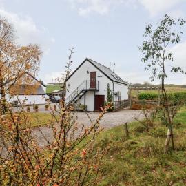 Tyn-y-Mynydd Bach, hotel a Halkyn