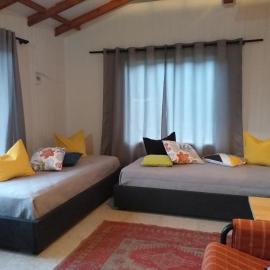 Peumayenlodge Cabaña moderna, хотел в Антуко