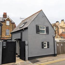 Cocali Cottage - Stunning, Spacious property close to Deal Beach !, Hotel in Walmer