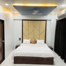 Hotel New City Light, ξενοδοχείο στο Σουράτ