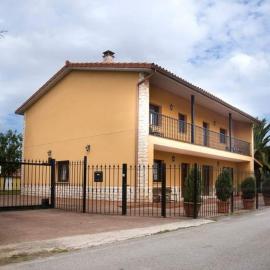 Villa Paula, hotel in Avilés