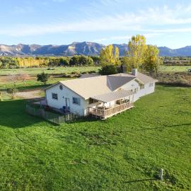 Cortez Retreat w/ Office & Stunning Mtn Views, hotel v destinaci Cortez