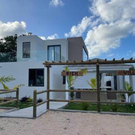 Rich villa is new, stunning and modern