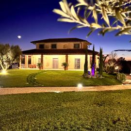 Agriturismo Bonaventura, מלון במונטפיאסקונה