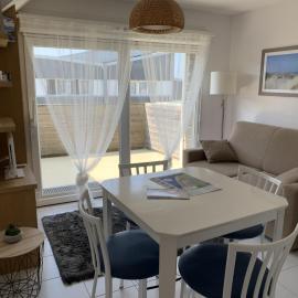 Appartement proche plage avec parking et balcon - FR-1-482-102