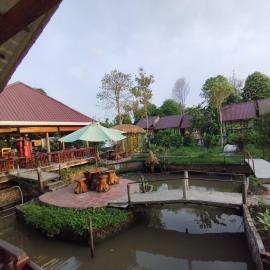 Brown House Resort, hotel in Can Tho