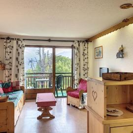 Studio agréable au centre de Combloux avec parking - FR-1-560-35