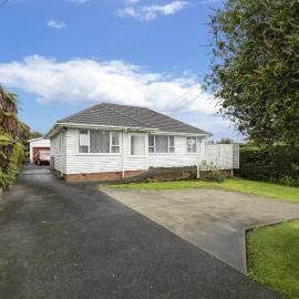 Entire House in Mt Wellington, Central Auckland, hotel in Auckland