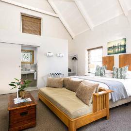 Adventure Pad's by The Farmhouse Hotel, hotel din Langebaan