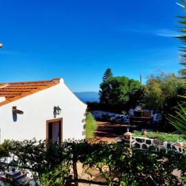 El Jaral, hotel v mestu Garafía