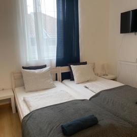 Budapest Airport-Vecsés Trainstation Apartman K7, хотел в Вечеш