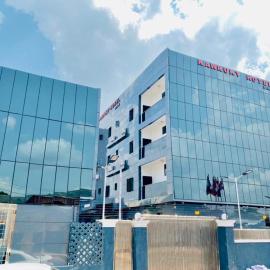 Kawruky Hotel Benin，貝寧城的飯店