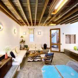 2 Bedrooms Artist House - The 2nd Home, hotel u gradu 'Da Lat'
