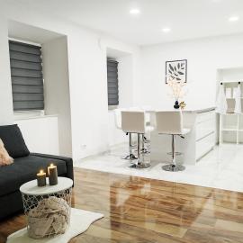 Stara Pošta Apartment 8, hotel in Grosuplje