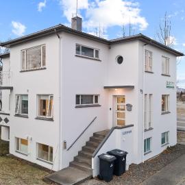Acco Guesthouse, hotel in Akureyri